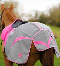 Pink hi vis reflected waterproof exercise sheet rug